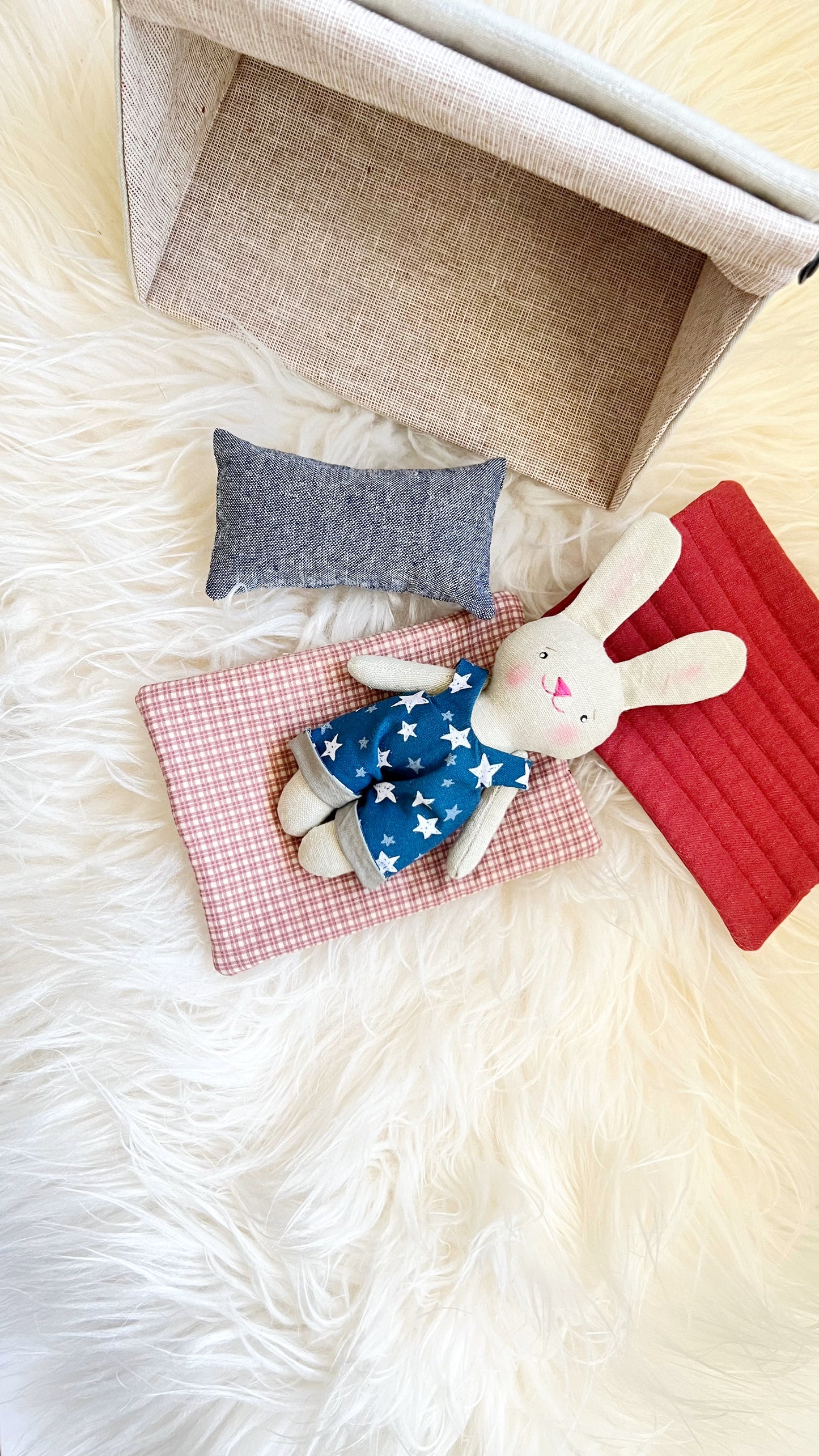 Mini doll tent, mini doll home, mini accessories