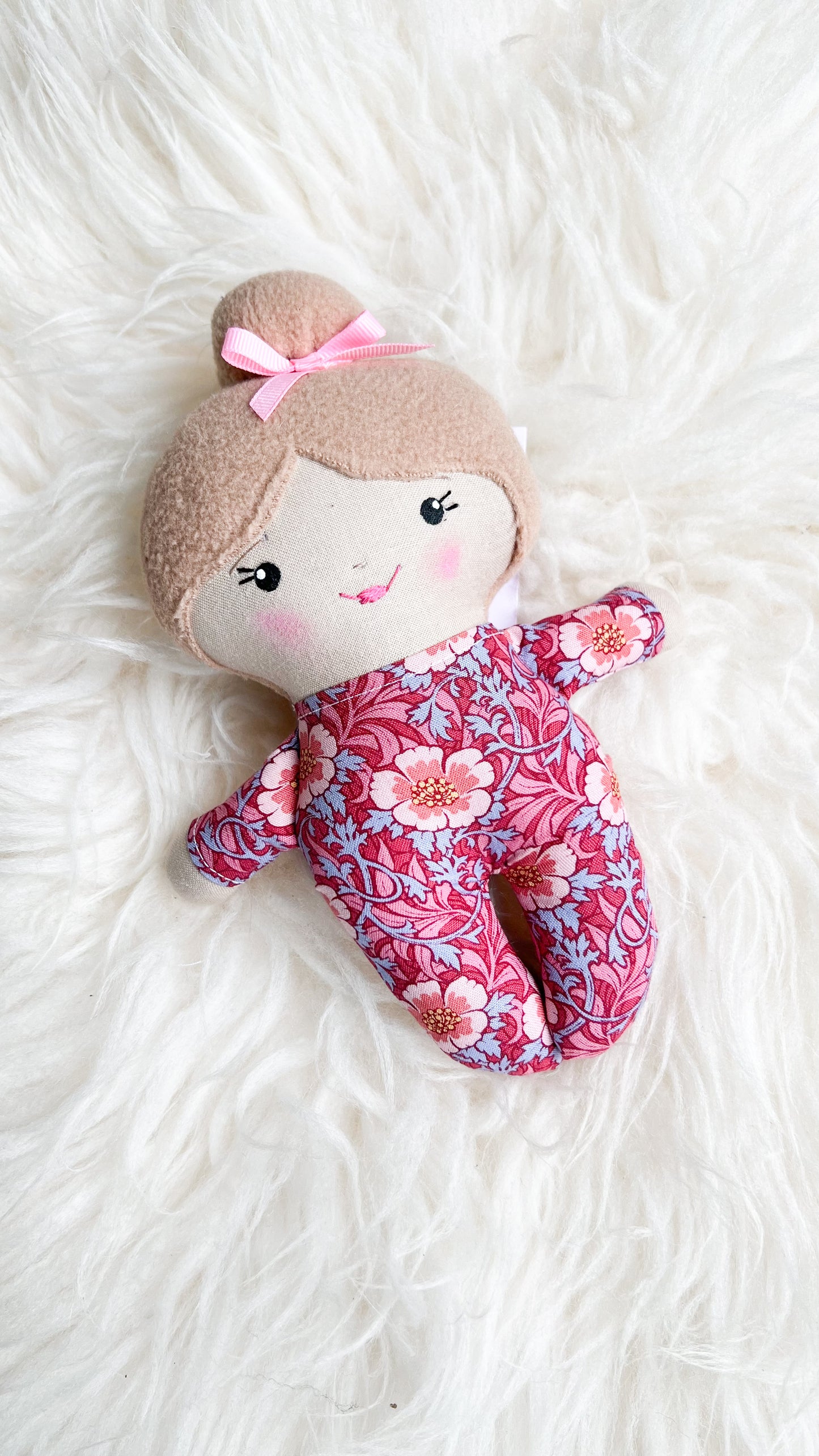 Wee doll, small doll
