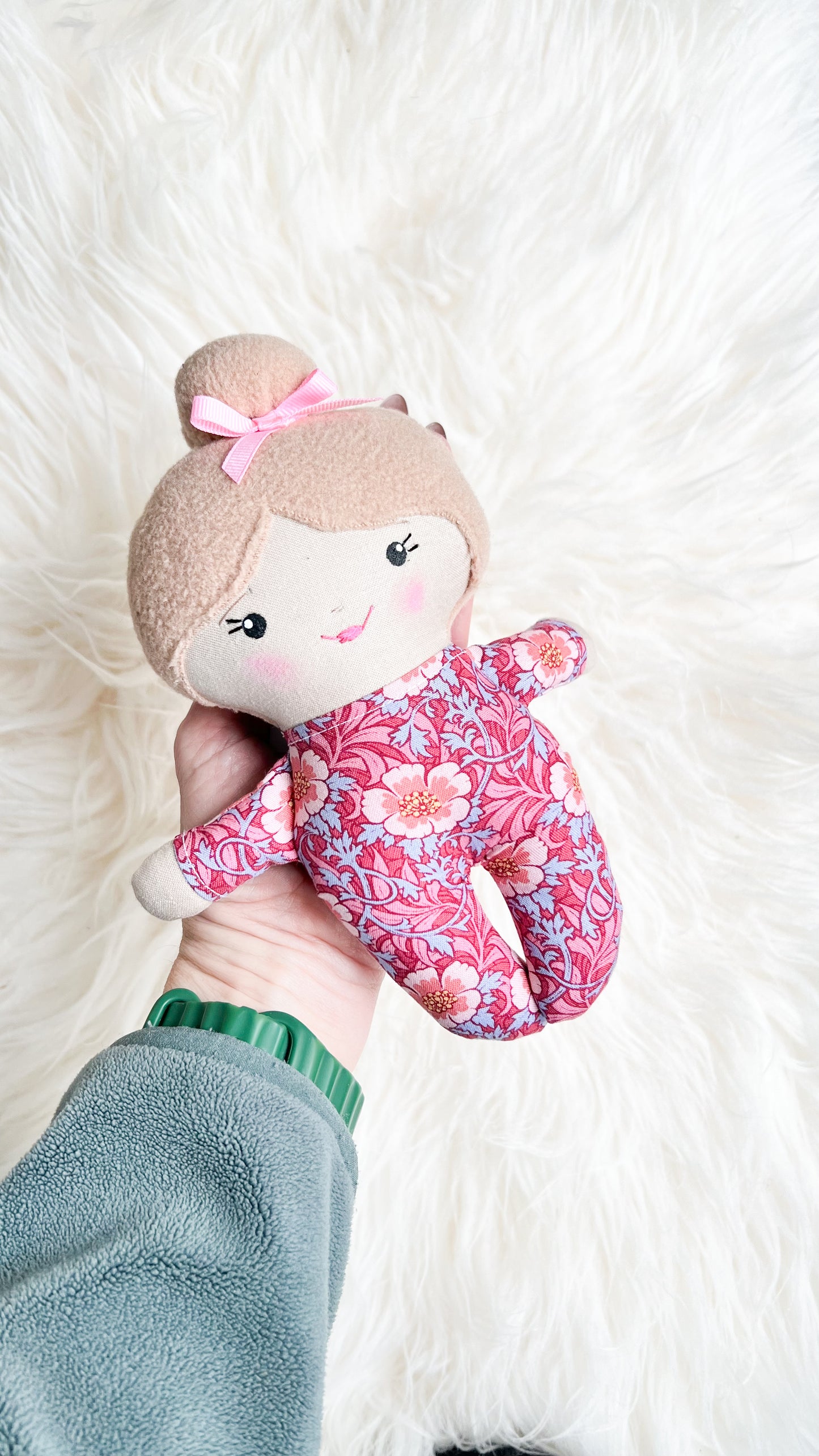 Wee doll, small doll