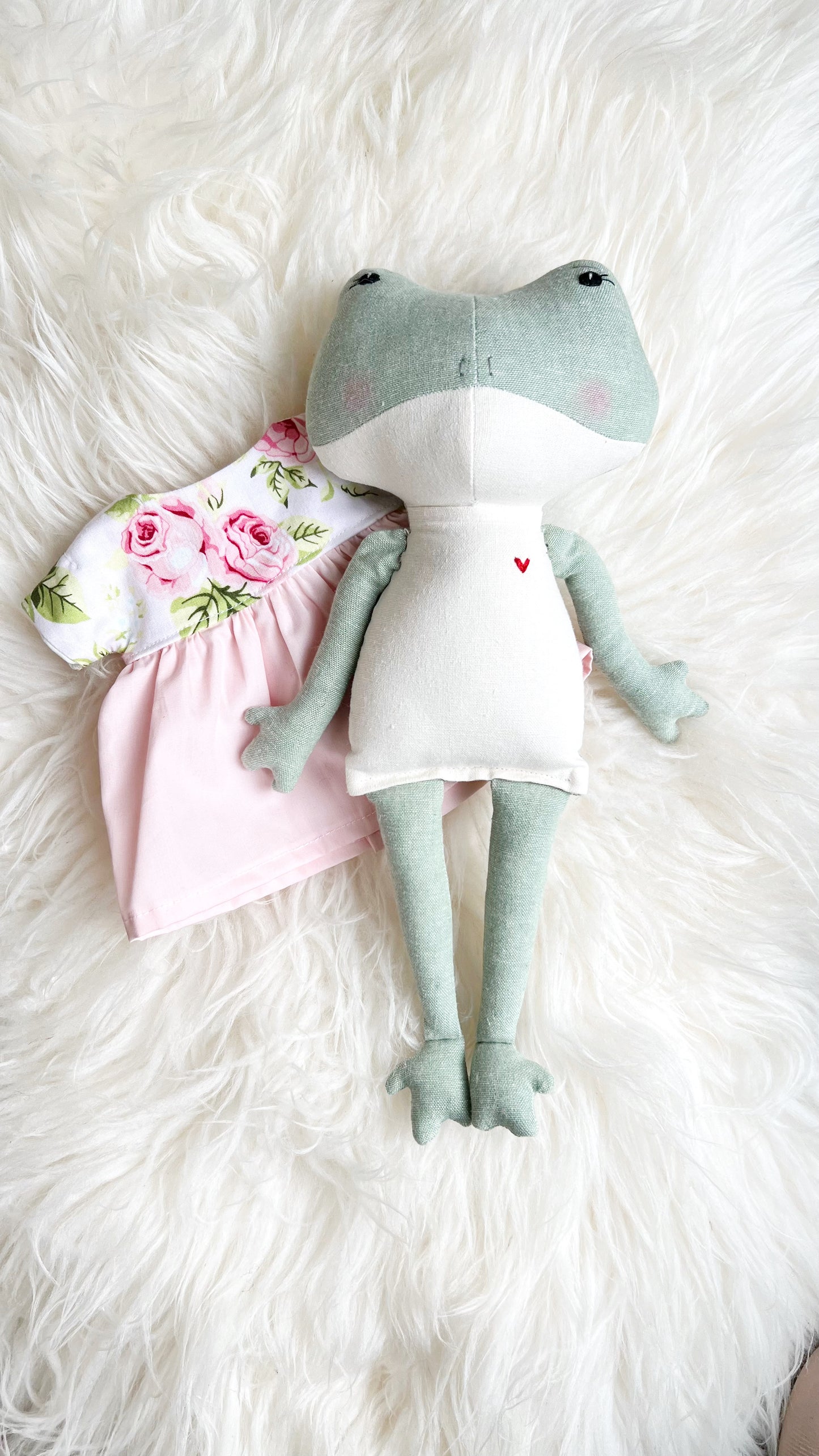 Frog doll,