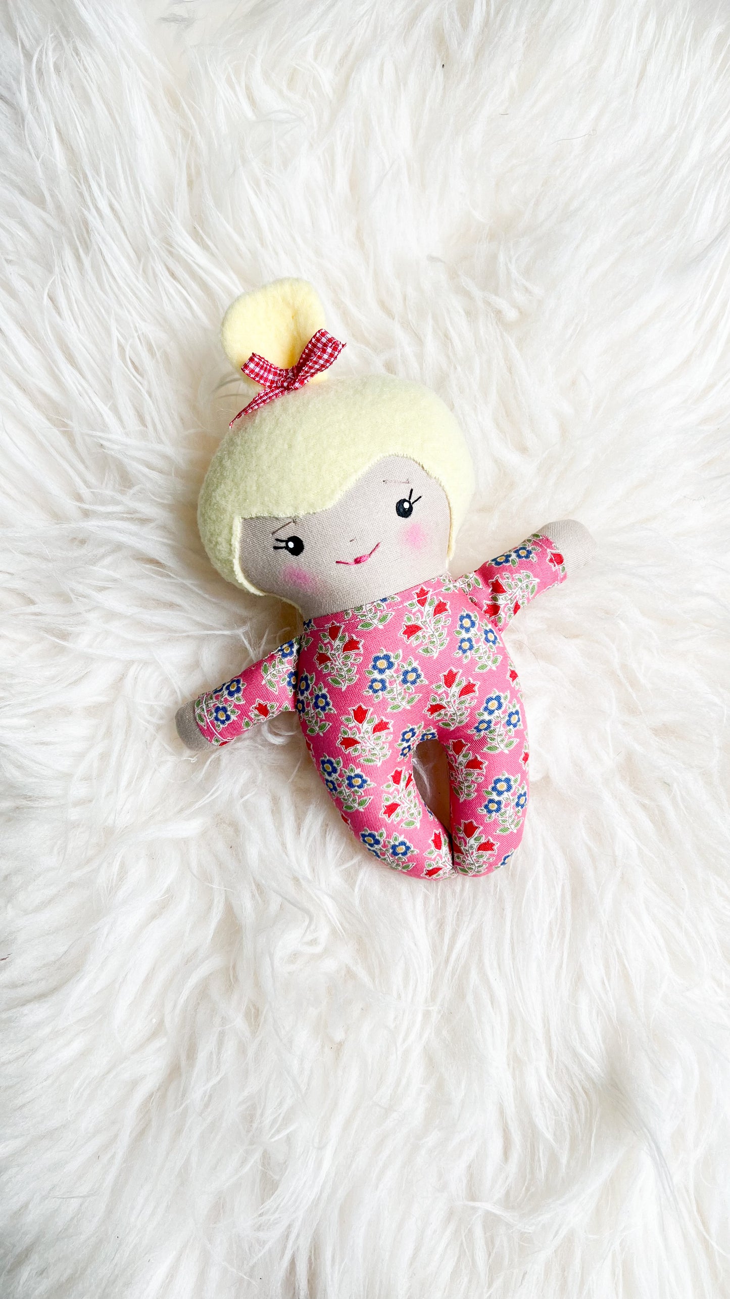 Wee doll, small doll