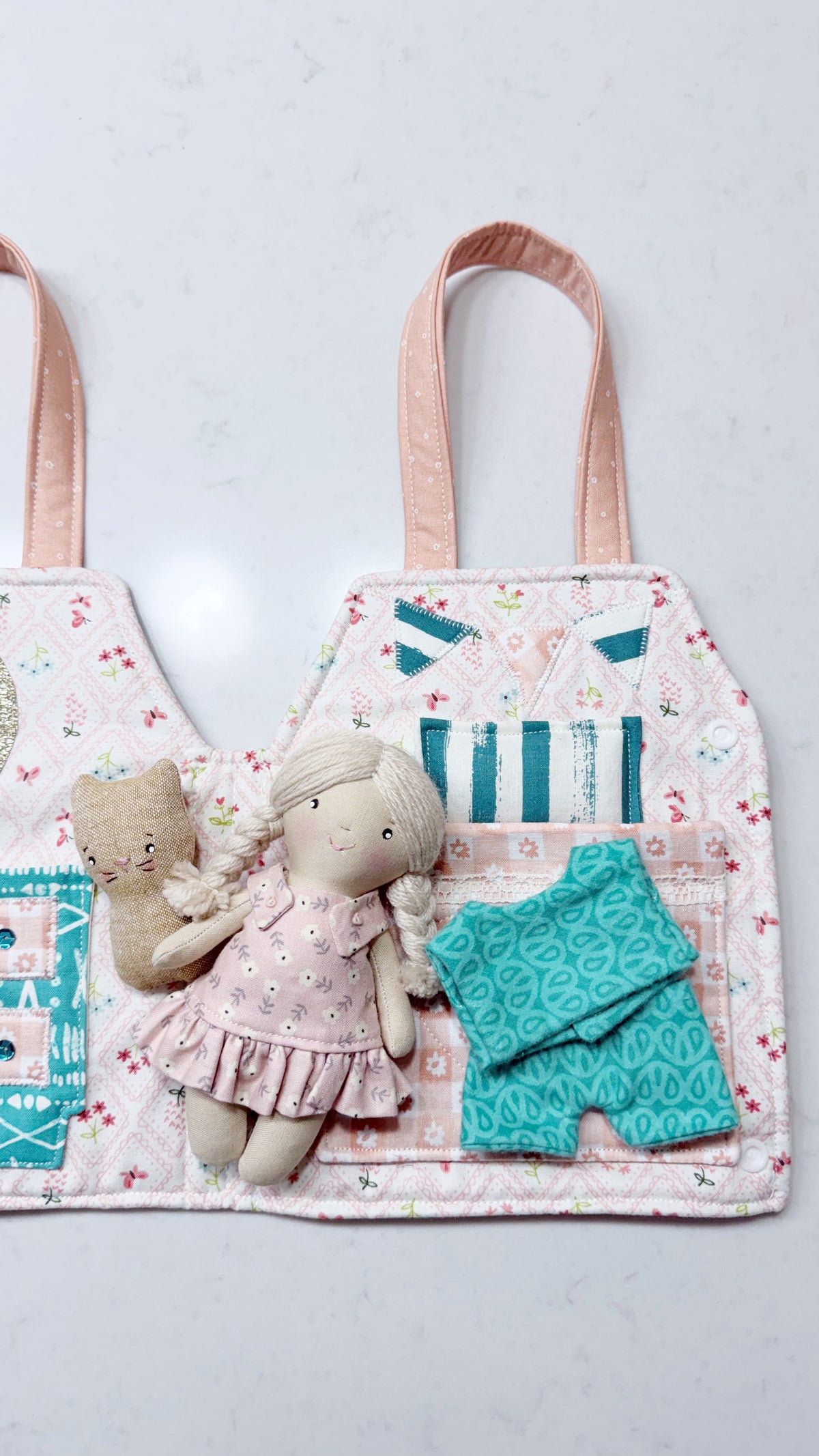 Travel Dollhouse, Pink/Green Fabric Dollhouse