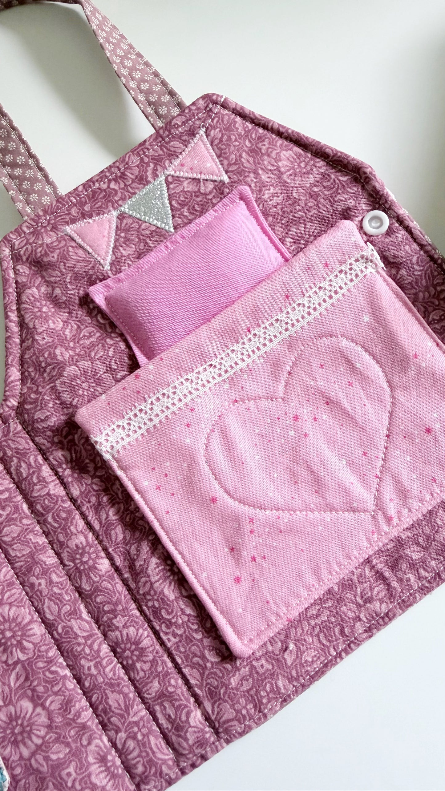 Travel Dollhouse, Pink Fabric Dollhouse