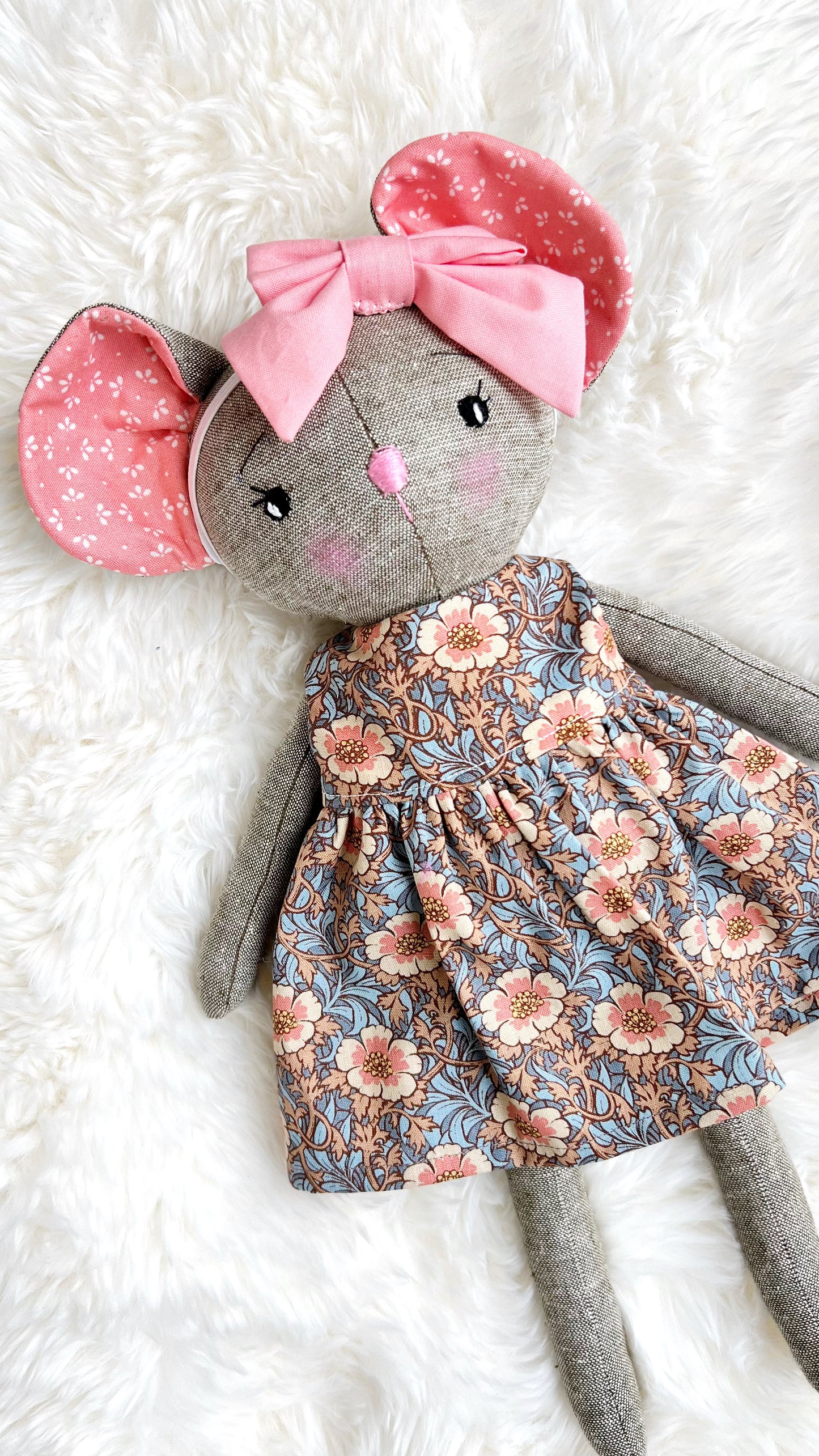 Mouse doll, linen mouse