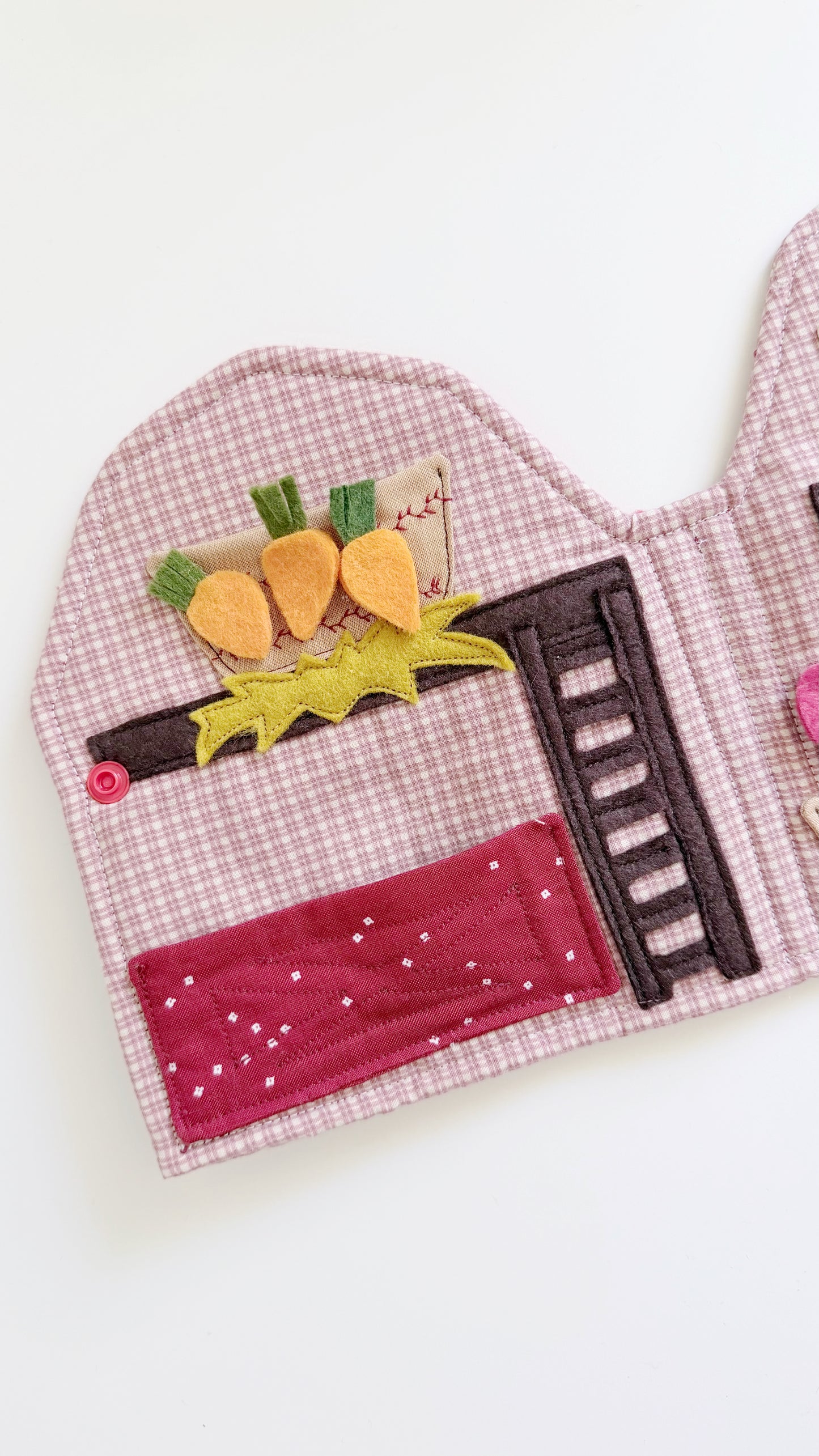 Barn Wallet, Barnyard House, Farm Animals