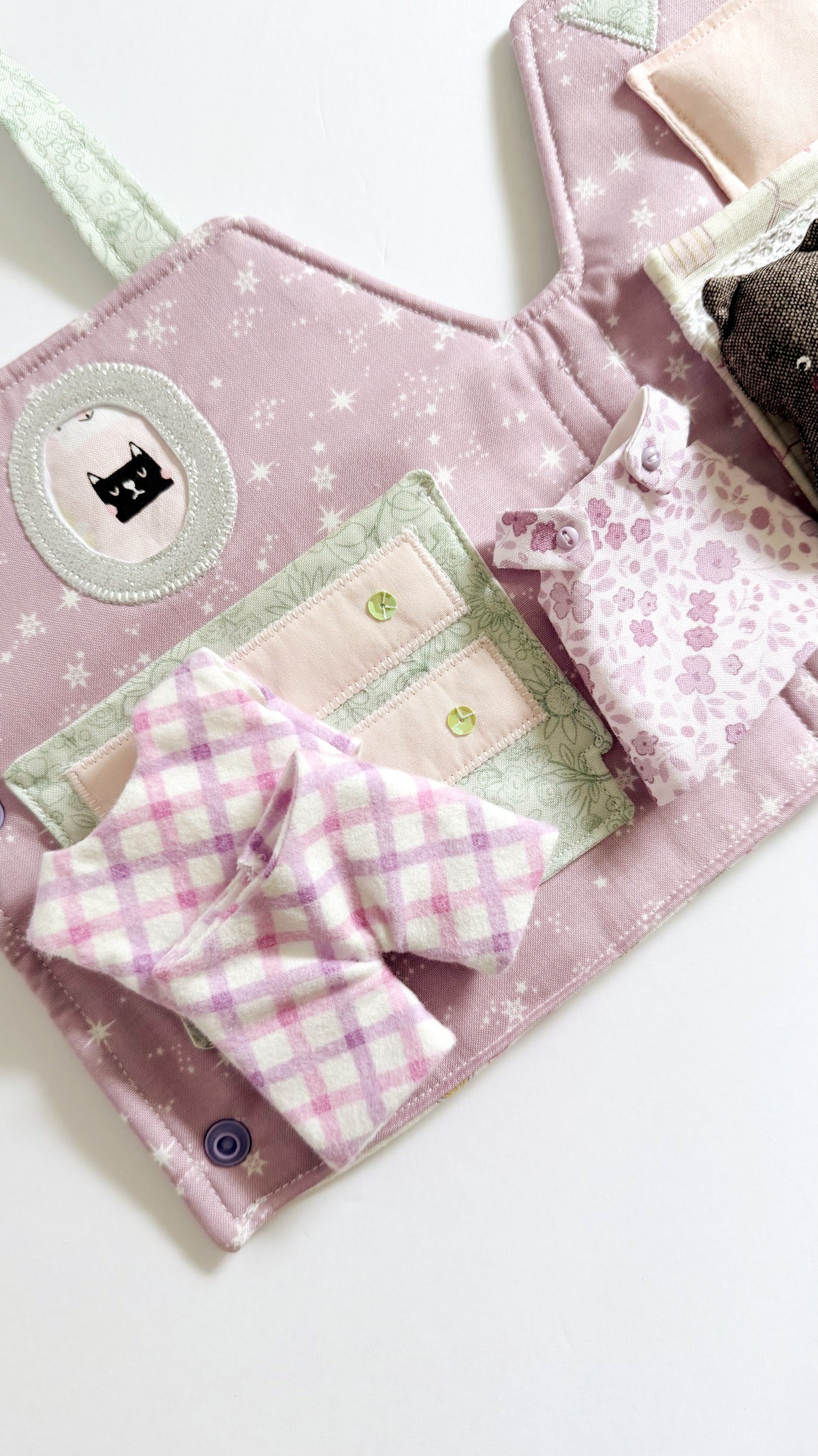 Travel Dollhouse, Pink/Green Fabric Dollhouse