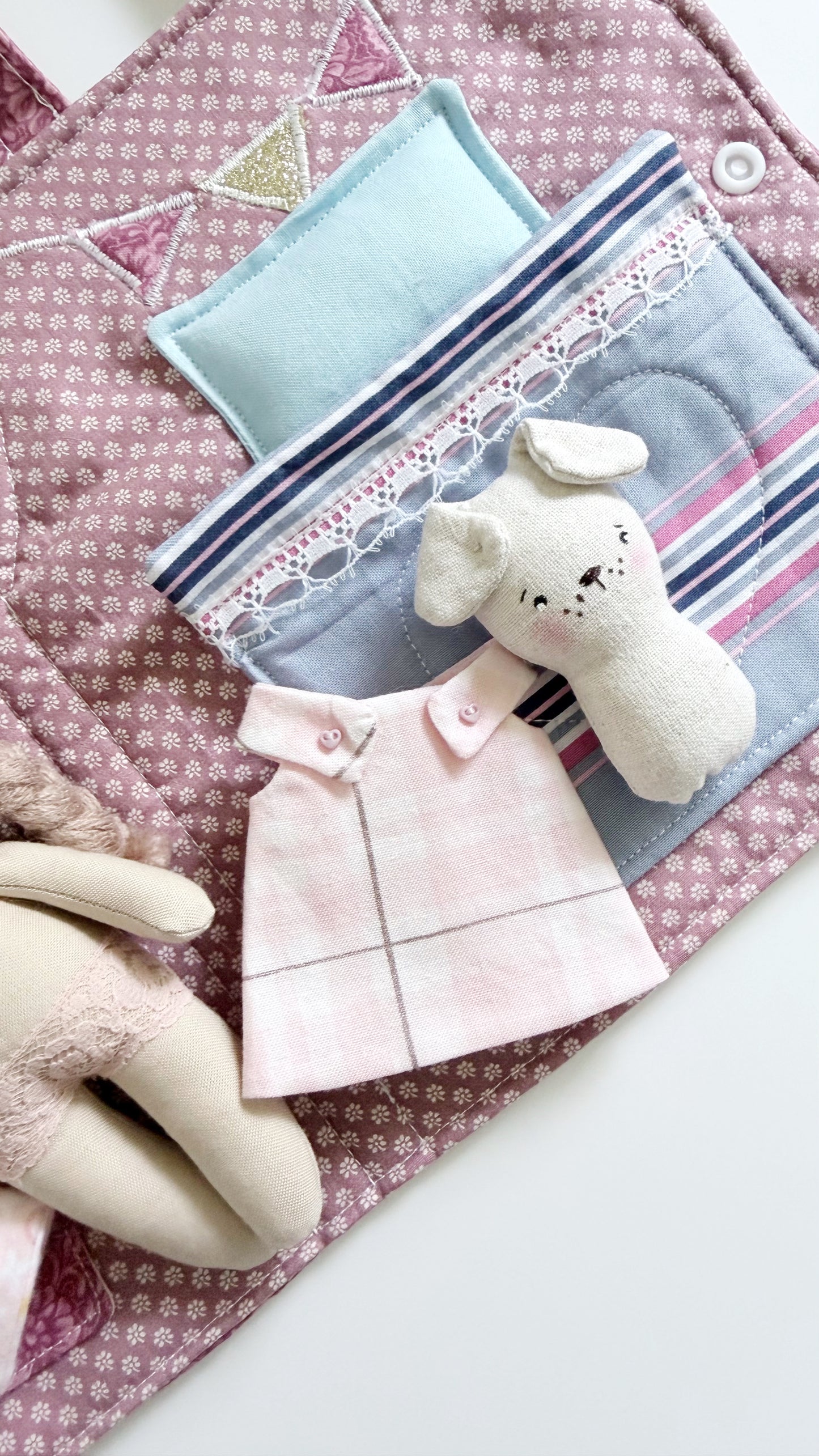 Travel Dollhouse, Pink Fabric Dollhouse