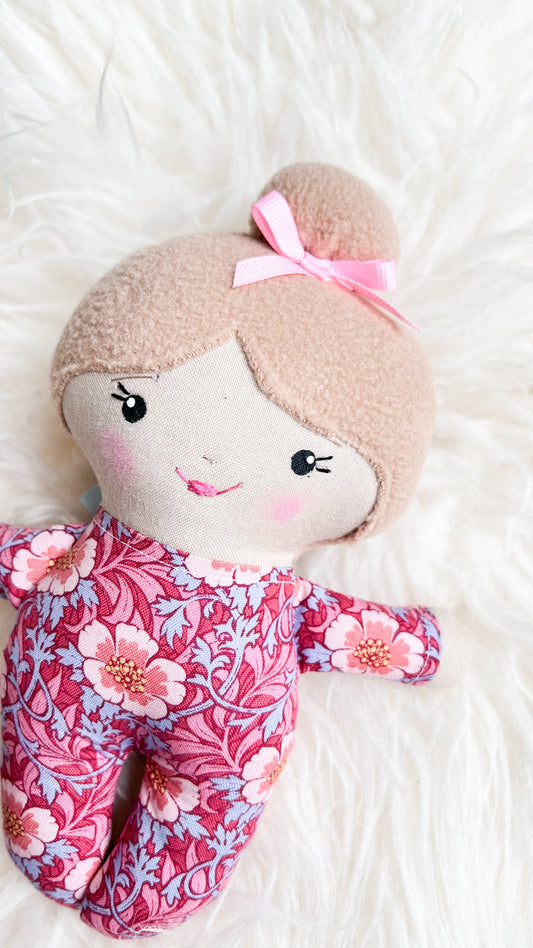 Wee doll, small doll