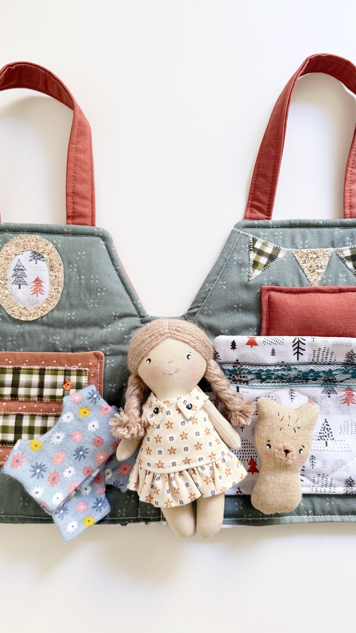 Travel Dollhouse, Portable Doll House, Fabric Dollhouse, Quiet Book