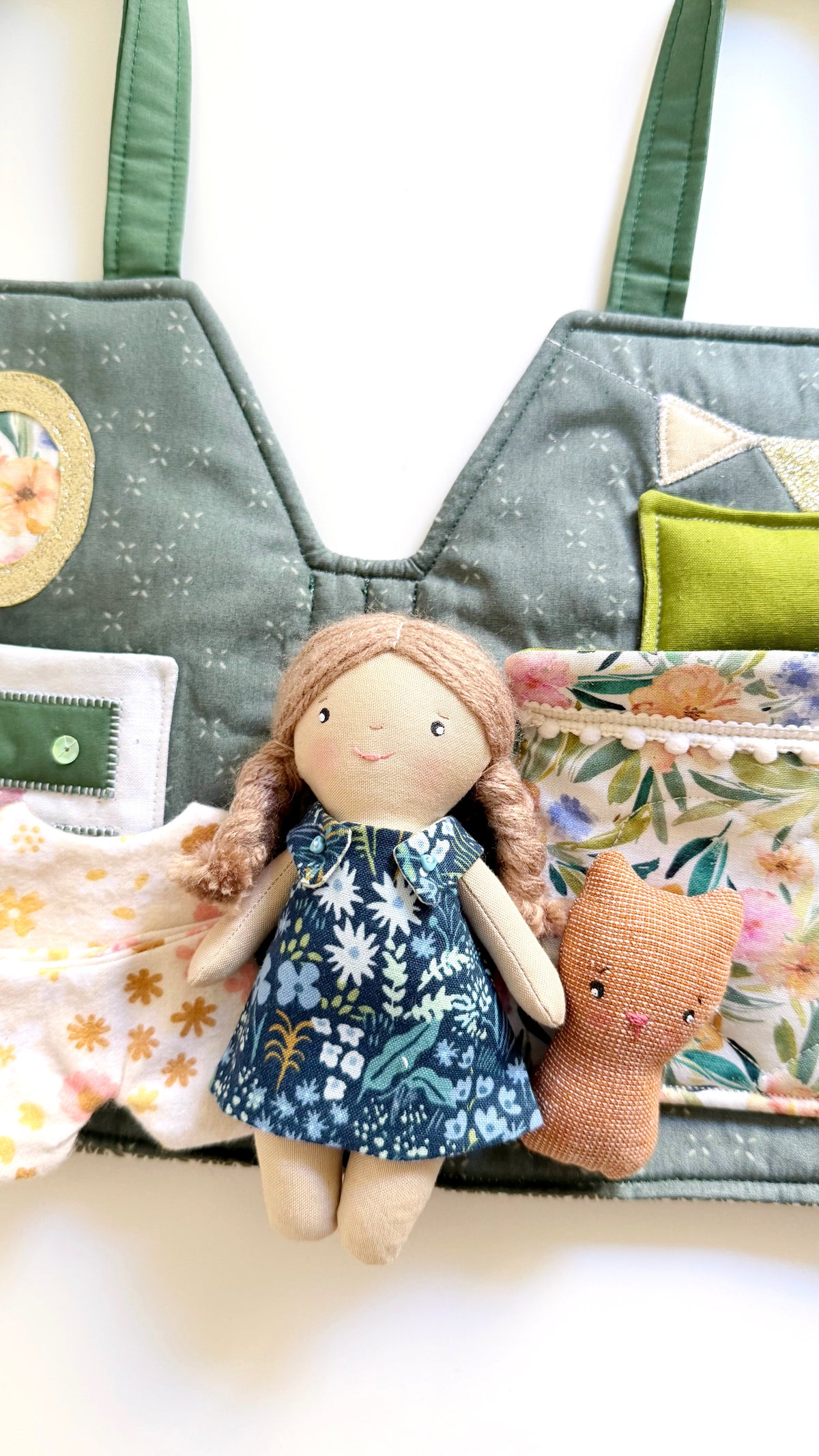 Travel Dollhouse, Portable Doll House, Fabric Dollhouse, Quiet Book