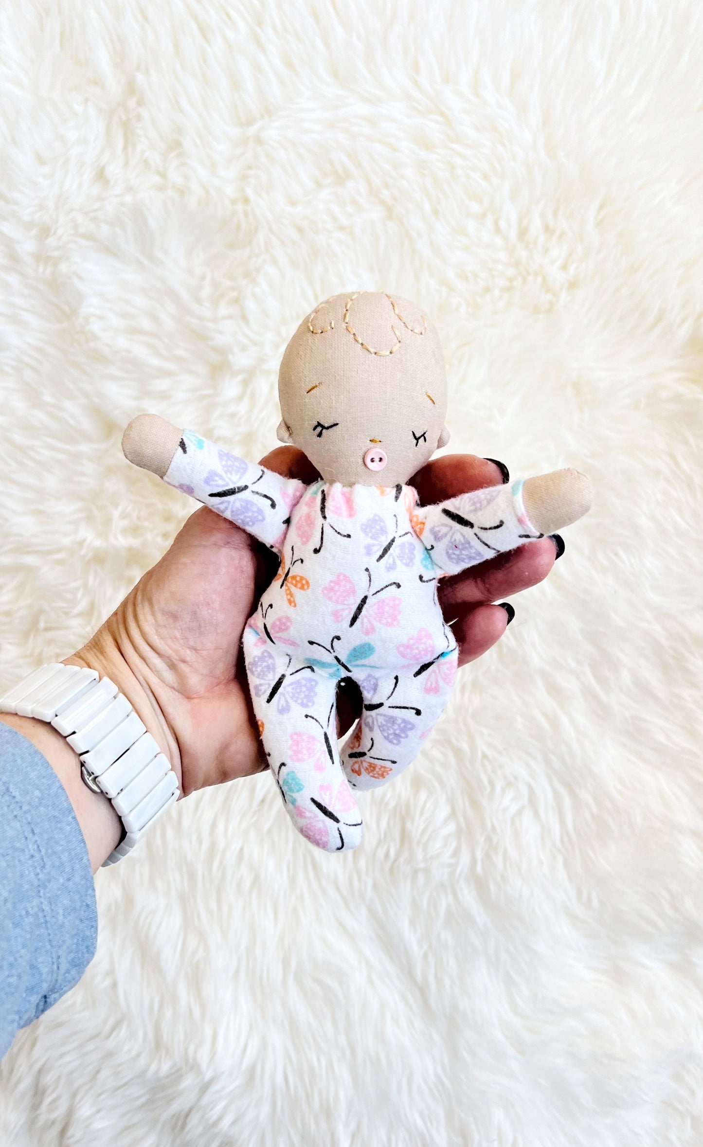 Baby doll, snuggle doll