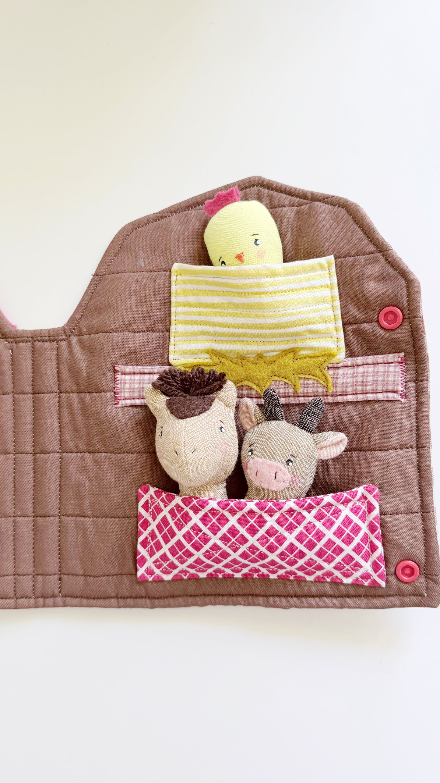 Barn Wallet, Barnyard House