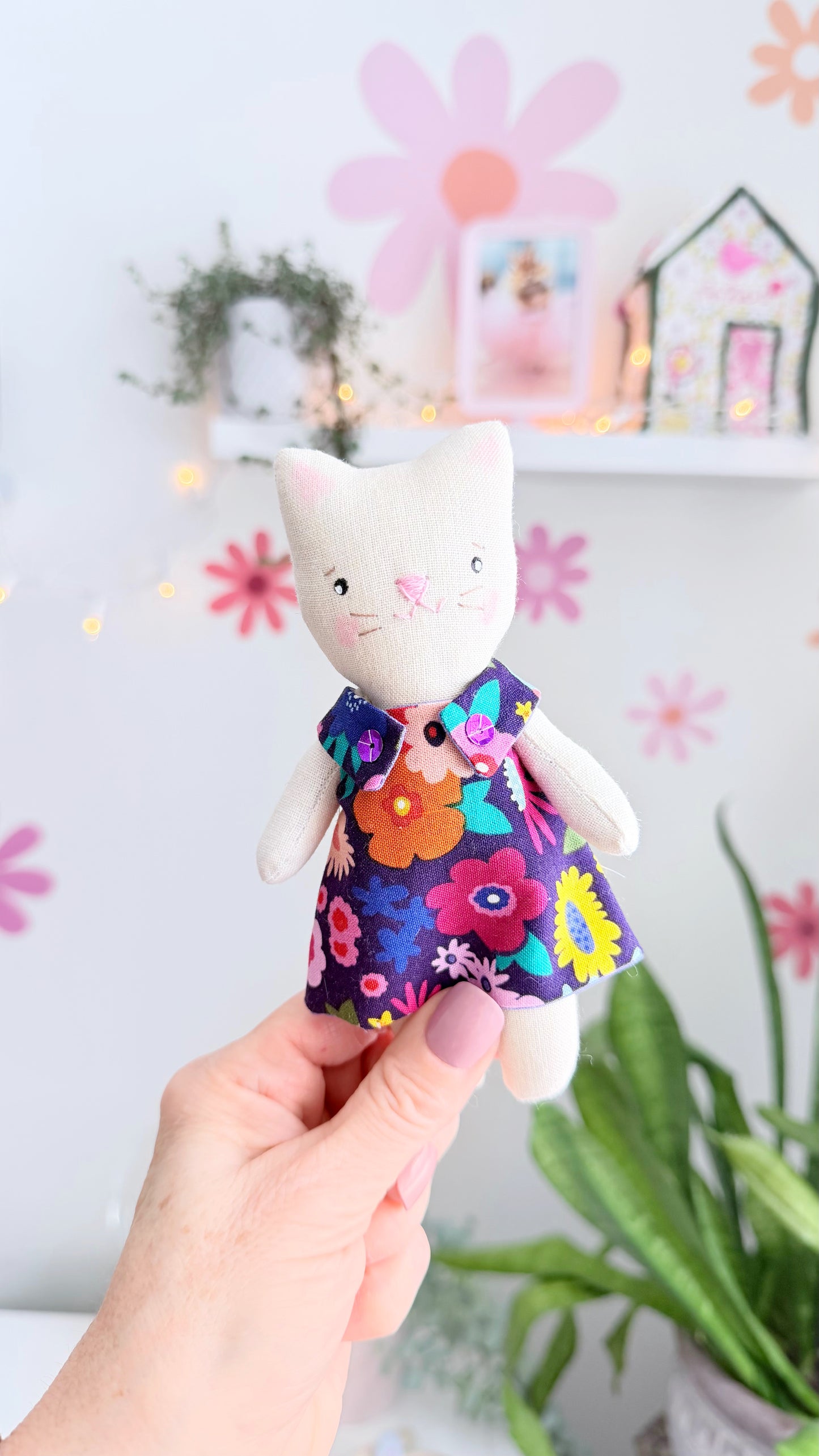 Mini Cat Doll, Cat Doll, Dollhouse Doll